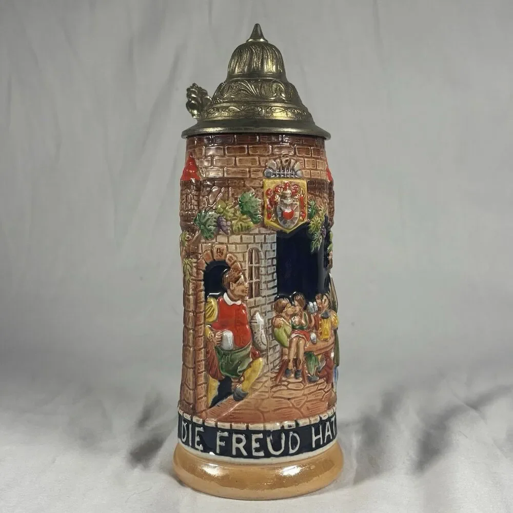 W. Gehmann German Beer Stein Pewter Lid Castle Scene Gute Zeitvertreiber